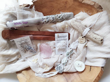 Load image into Gallery viewer, Petite Driftwood Intuitive Box
