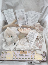 Load image into Gallery viewer, Mother&#39;s Day Crystal Love Gift Pack

